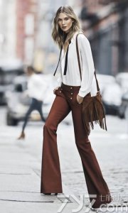 Karlie Klossѧ ÿһ׶ܳʣ
