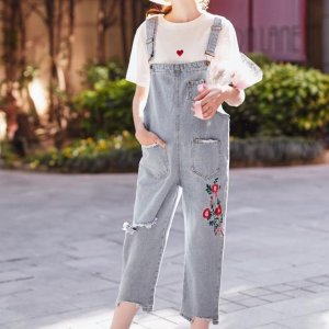 һֱ���и�ȹ�����촩�ŵ������и�������ȥ���죬�м�ҽ����˵��