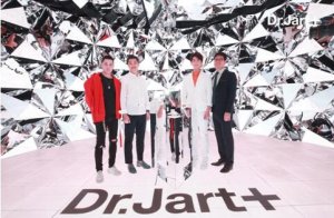 Dr.Jart+ LIGHT NOWչʿ