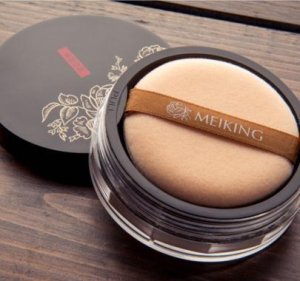 Ů���ٱ�ҲҪ��ͿBB˪����ױʦ��������ױ�������ֿ������ּ���