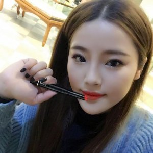 ΪŮ4֧򾭵ں죬ŮMAX